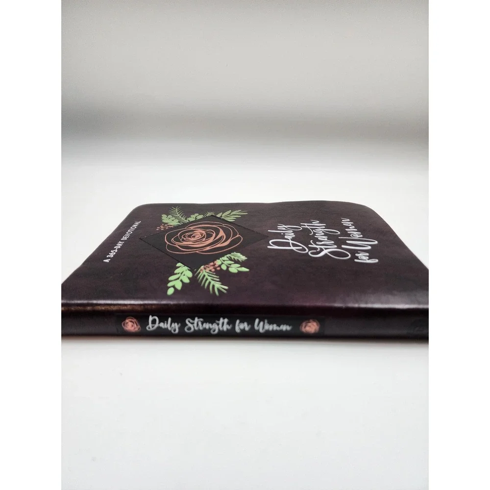 Daily‎ Strength for Women 365 Day Devotional BroadStreet Publishing Faux Leather
